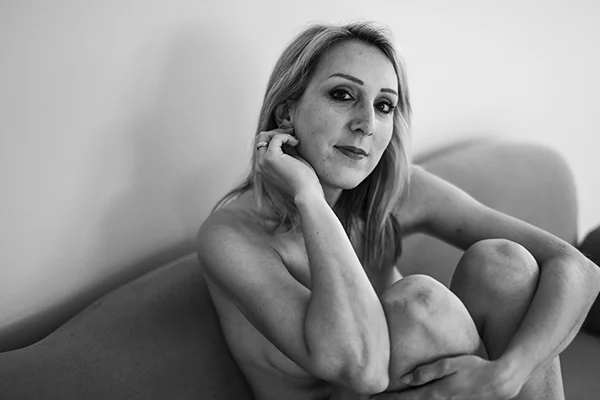 Lena Heinemann Fotografin aus Heilbronn, Bild leicht lächelnde Frau